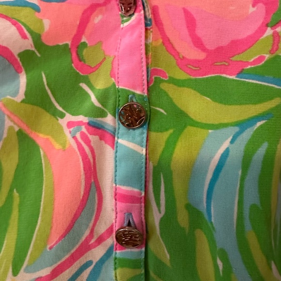 Lilly Pulitzer 100% silk Vibrant Pink and Green Blouse - Picture 4 of 5